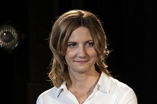 Primátorka Brna na fotce s bílým práškem. Připustila, že snímek může být pravý - Seznam Zprávy