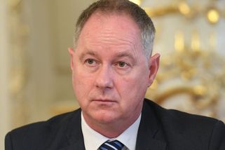 Vládá počítá s více než 50 miliardami na úsporný tarif - Novinky