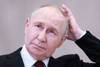 Putin věnoval 550 miliard na výzkum nesmrtelnosti. Zkusil i koupel v jelením paroží, píší média