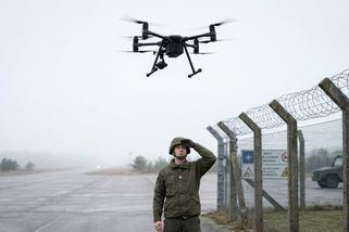 Evropa ví, kdo posílá drony. Přesto mlčí. Proč se bojí ukázat na Rusko?