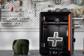 Nové 3D tiskárny od Průši mají řadu vychytávek. Starší se dají vylepšit už za pár stovek