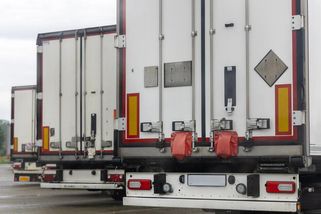 Výplatnice řidiče kamionu: Na účet dostal 59 000 Kč - Portál řidiče