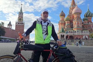 Čech dojel na staré ukrajině do Moskvy. Na Rudém náměstí vytasil tričko s Pavlem - Novinky