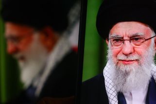 Izraelský ministr obrany varoval Chameneího, že může skončit jako Husajn - Seznam Zprávy