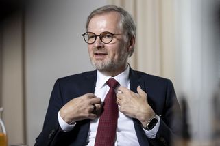 Fiala dostal před volbami varování: Podíl v záložně je problém - Seznam Zprávy