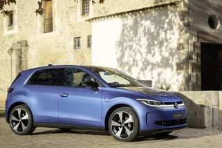 Teď už si kvalitní elektromobil může koupit skoro každý. Elektrické Polo vytasilo skvělou cenu od