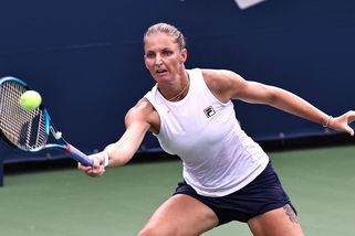 Ka. Plíšková - Vekičová 4:6, 6:3, 7:6, Karolína Plíšková vydřela postup do osmifinále - Sport.cz