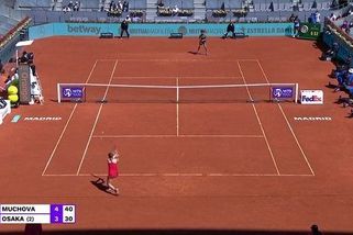 Muchová - Ósakaová 6:4, 3:6, 6:1, Senzace a trapas! Muchová vyřadila světovou dvojku, Plíšková dostala kanára a končí - Sport.cz