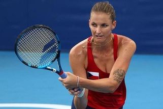 Vondroušová má senzační výhru! Plíšková končí i ve čtyřhře, Krejčíková si v ní spravila chuť - Sport.cz
