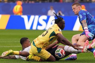 MS fotbal | VAR šel asi na kafe, zlobil se kvůli zákroku na plzeňského útočníka trenér Ghany - Sport.cz