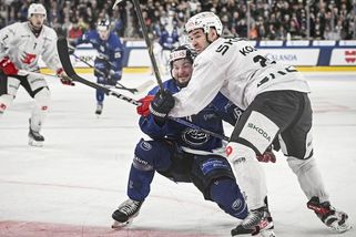 Ambri-Piotta - Pardubice 2:3 po prodl., Pardubice mají skalp obhájce trofeje. Vítězný obrat završil Sedlák - Sport.cz