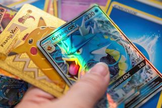 Muž pašoval do Milána karty Pokémonů za půl milionu, celníci je zabavili - Seznam Zprávy