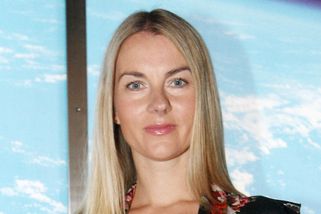 V plavkách pobláznila diváky Novy, dnes stojí po boku Babiše: Karla Mráčková slaví narozeniny
