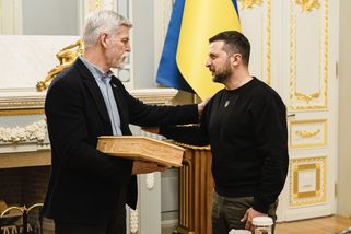 Pavel s Čaputovou museli v Kyjevě do krytu. Rusové útočili - Seznam Zprávy
