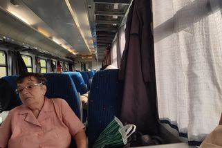 Bere důchod 50 tisíc a pláče, že v Praze hladoví. Její stížnost rozzuřila miliony českých rodin