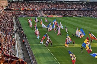 Před derby: Sparta je kupodivu mírným favoritem. Slavia rotací sestavy a ztrátou bodů vypadla z role - Médium.cz