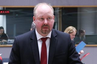 Ukrajinci jako pachatelé trestných činů. Lidé mají podle Tejce právo o nich vědět