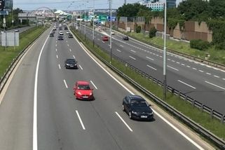 prahain.cz/doprava/nova-dalnice-otevrela-rychlou-trasu-na-slovensko-navigace-ji-prehlizi-27737.html?utm_source=www.seznam.cz&utm_medium=seznam_distribuce&utm_campaign=lide