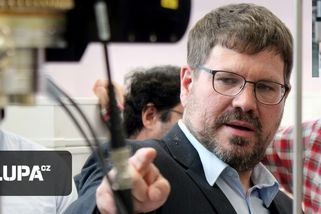 Čeští vědci udělali objev, díky němuž může vzniknout nový typ elektroniky a čipů