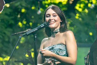 NAŽIVO: „Složíme se na pokutu!“ Fanoušci Kateřiny Marie Tiché si přáli hrát donekonečna | Headliner