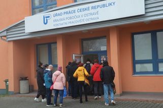 Českem prochází vlna propouštění - Novinky