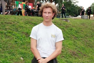 Polabí mu otevřelo dveře. Syn Kláry Melíškové dokazuje, že talent se u nich dědí - Médium.cz