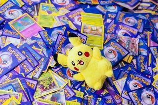 Pokémon karty už stojí i stovky milionů. Čím dál víc se kradou - Novinky