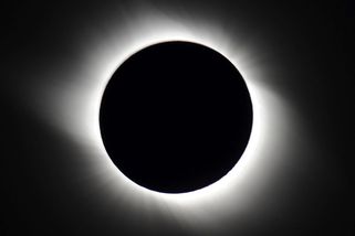 Zatmění Slunce prověří evropskou elektrickou síť - Novinky