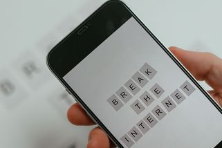 Telefon nemá signál. Můžete si ho „vynutit“ režimem letadla