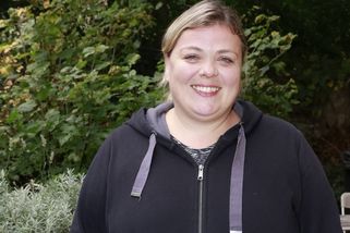 Luxus odmítla. Hvězda seriálu Polabí bydlí v chlívku a je šťastnější než většina celebrit