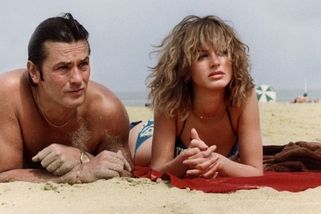 Tři muži na zabití: Drsný Delon, jak ho ČSSR milovala - Médium.cz