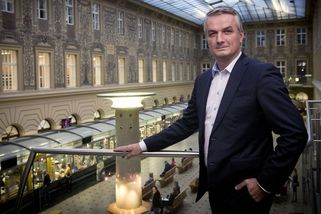 Zemřel bývalý šéf České pošty Knap - Novinky