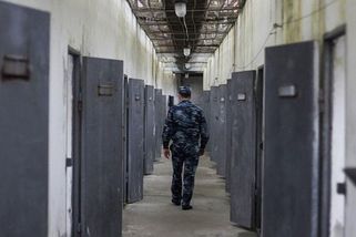 Ruský Doktor Zlo. Ukrajinští zajatci popsali sadistické praktiky lékaře z kolonie číslo 10 - Novinky
