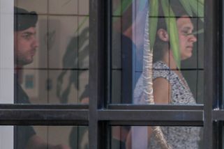Sexuální koučka a bývalý policista. To jsou krkavčí rodiče, kteří zavezli děti do lesa a opustili je - Novinky
