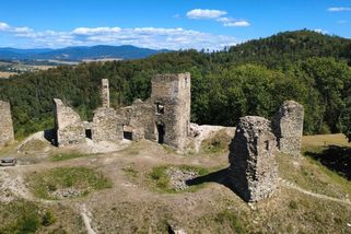 Zřícenina hradu Brníčko: Výlet za historií a scenériemi nedaleko Šumperka - Médium.cz