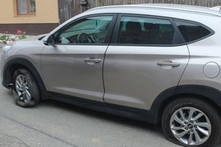 Opilý senior na Olomoucku několikrát boural, než mu jiný řidič sebral klíče od auta - Novinky