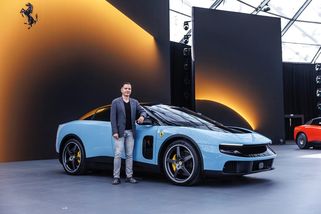 Internet se mu vysmál, zákazníci ho vykoupili. Ferrari Luce splnilo roční plán za dva měsíce