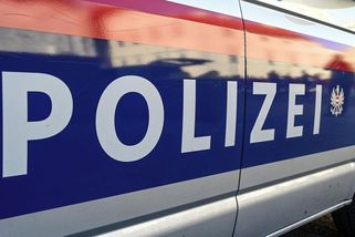 Muž v Rakousku ubodal svou osmiletou dceru - Novinky