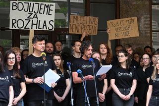 Český rozhlas a Česká televize vyhlásily výstražnou stávku. Projeví se také ve vysílání