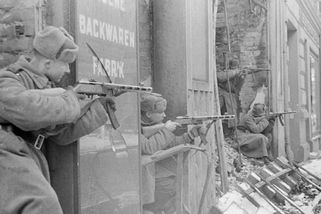 Gdaňsk 1945: Krvavý boj o německé město, které padlo v troskách - Médium.cz