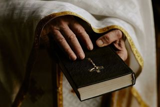 Zkoušel jsem, jak její tělo zareaguje, vysvětloval kněz na Slovensku sexuální zneužívání 12leté dívky - Novinky
