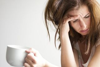 Máte kocovinu rok od roku horší? Jak játra stárnou, tak přestávají stíhat. Řešení je jednoduché... - Proženy.cz