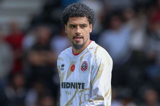 Další posila! Sparta získala borce, co loni kopal Premier League po boku Krejčího - Sport.cz