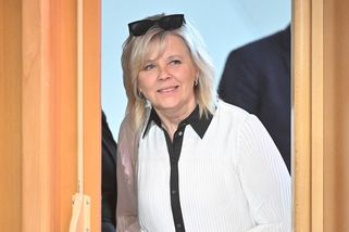 Eva Pavlová na hudebním festivalu usedla vedle pěvkyně, která kandiduje do Senátu: Fanoušky rozdělila na dva tábory - Super.cz