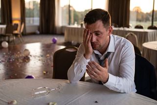 Zkažená svatba kvůli jedné tradici. Únos nevěsty spolehlivě zničí celý večer - Médium.cz