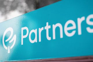 Partners po hackerském útoku unikly osobní údaje klientů - Novinky