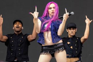 Zpěvačka Adéla vystoupila jako první Slovenka na festivalu Lollapalooza - Seznam Zprávy