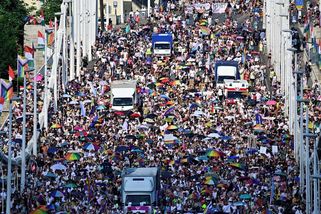 Budapeští prošel pochod Pride, účast byla skromnější - Novinky