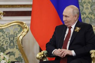 Putin se rozpadá před očima. Šéf Kremlu jen těžko zakryl zdravotní potíže