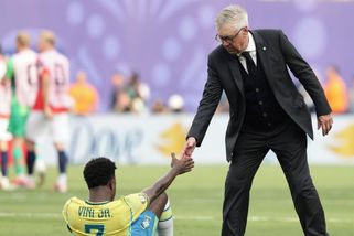 MS fotbal | Tvrdá slova brazilské legendy. Ronaldo se po konci na MS pustil do trenéra i největší hvězdy - Sport.cz